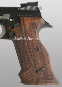 Nill Pistolengriff P210 Heavy Frame mit Riemenöse, ab Waffennummer: 325000, seitlichem Magazinknopf, 